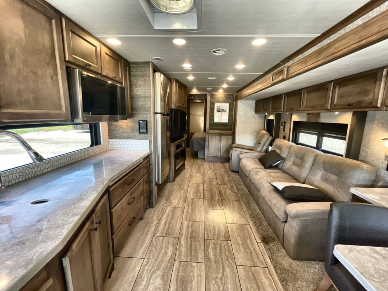 A photo of this 2025 Tiffin Motorhomes ALLEGRO OPEN ROAD 36LA