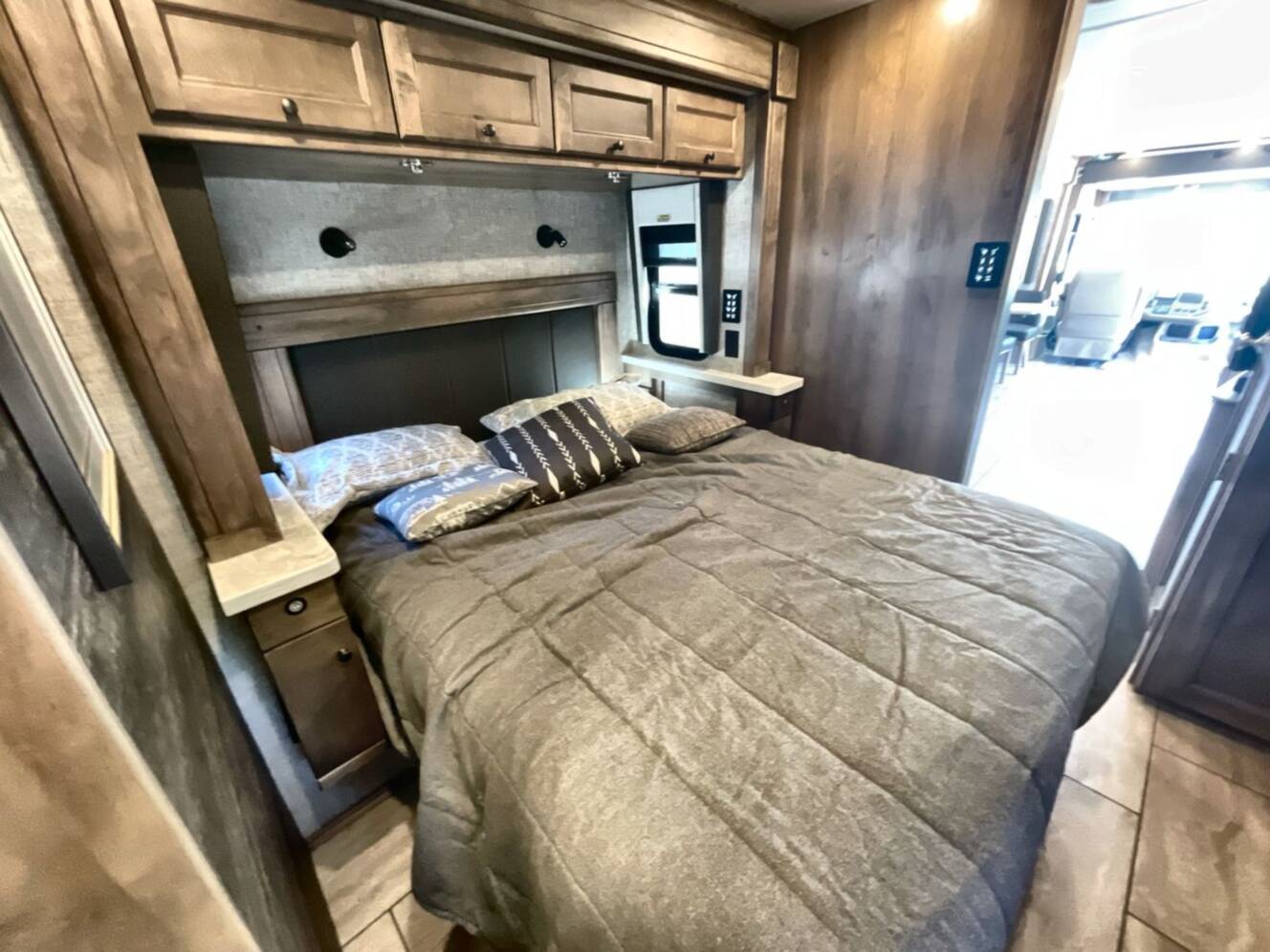 A photo of this 2025 Tiffin Motorhomes ALLEGRO OPEN ROAD 36LA