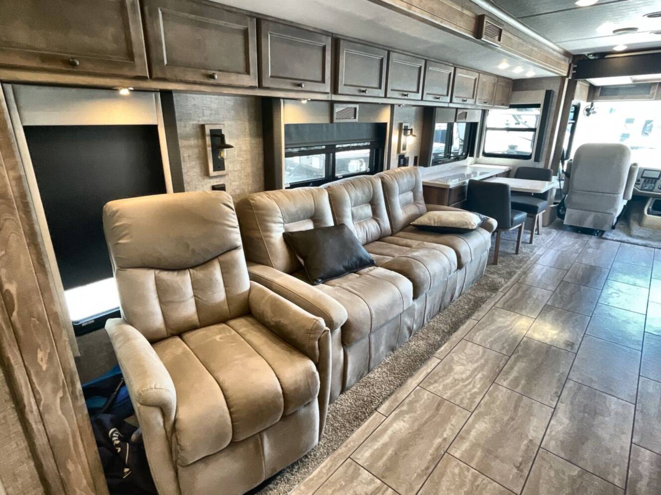 A photo of this 2025 Tiffin Motorhomes ALLEGRO OPEN ROAD 36LA