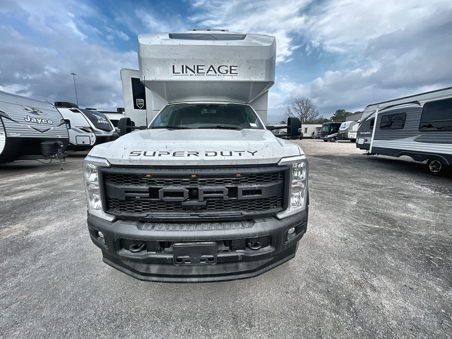 2026 Grand Design Lineage Series F 31ZW in vidor TX