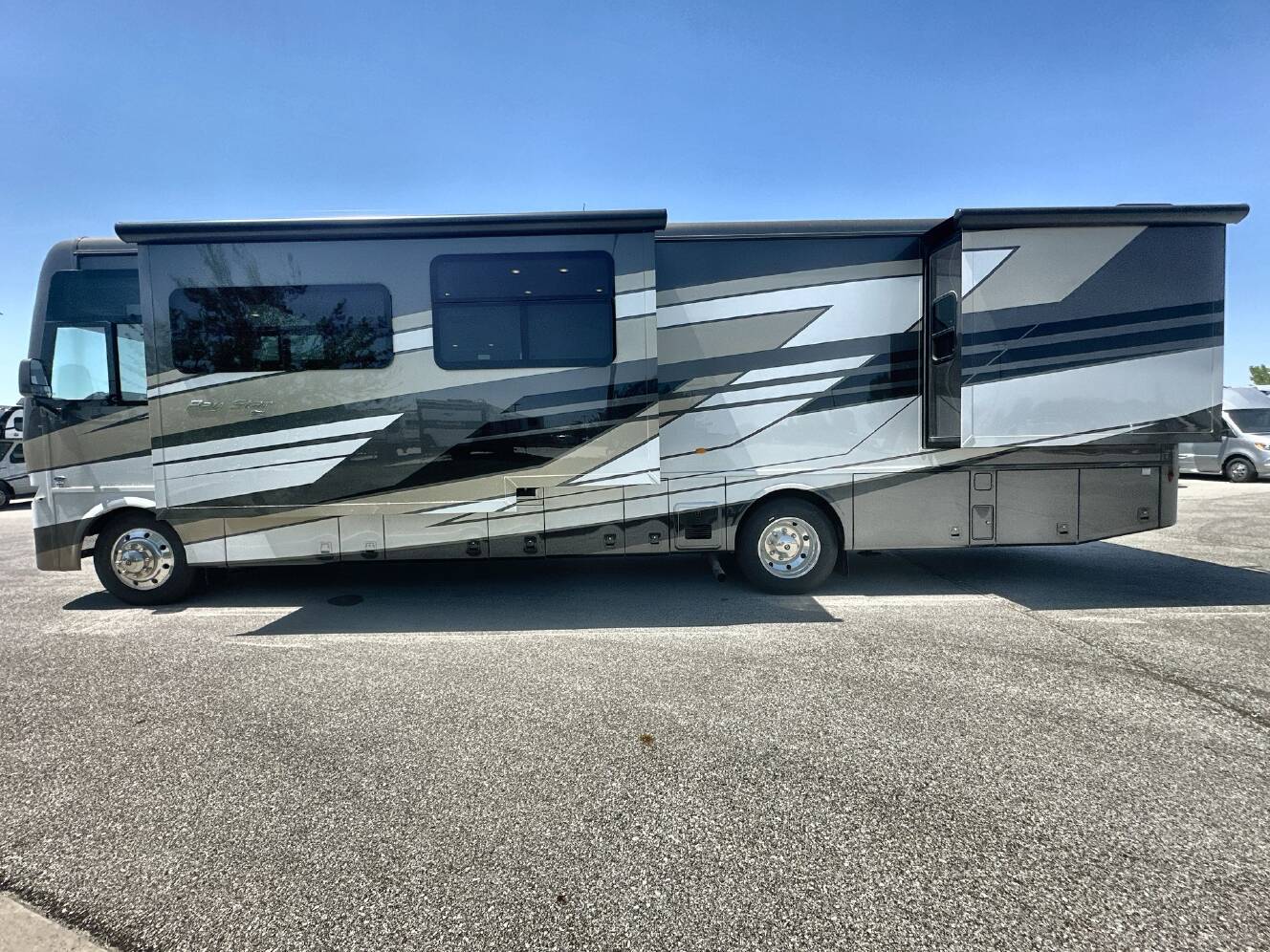A photo of this 2026 Newmar Bay Star 3626