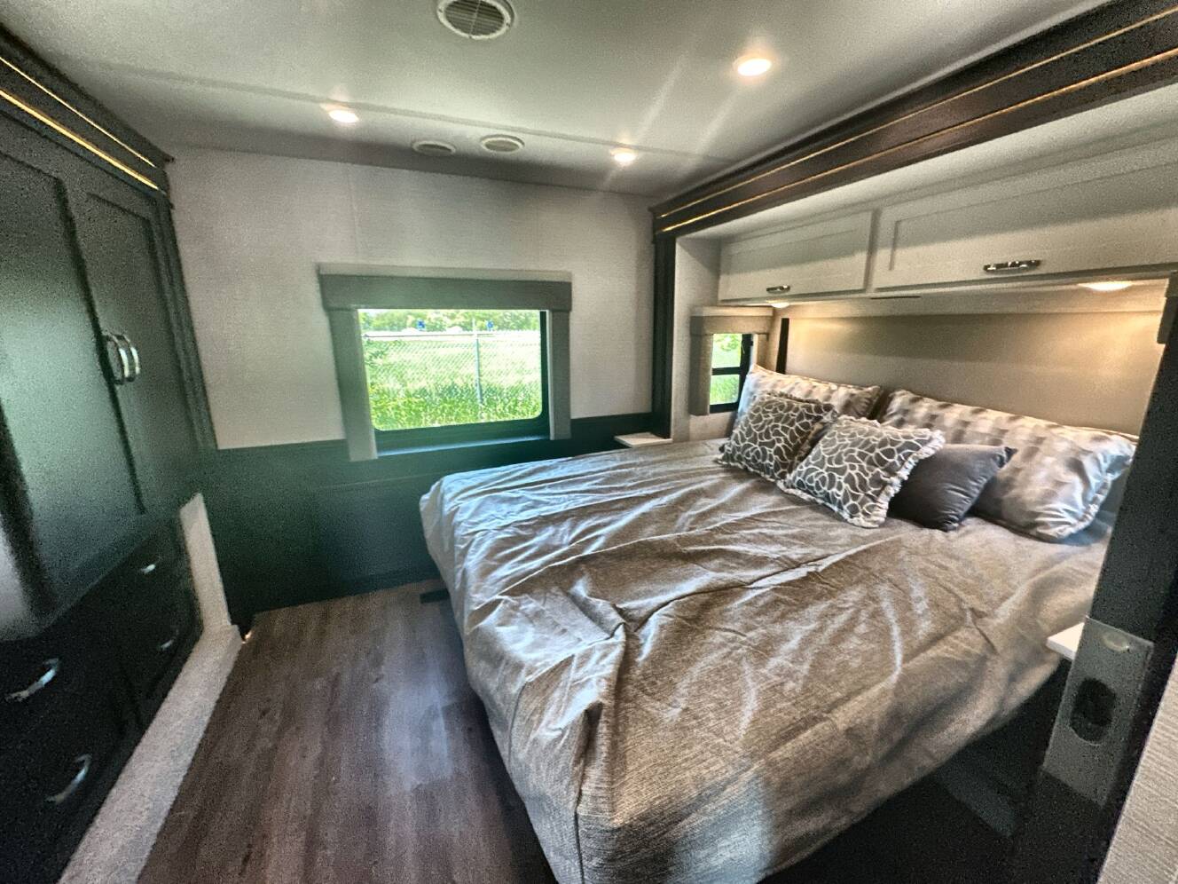 A photo of this 2026 Newmar Bay Star 3626