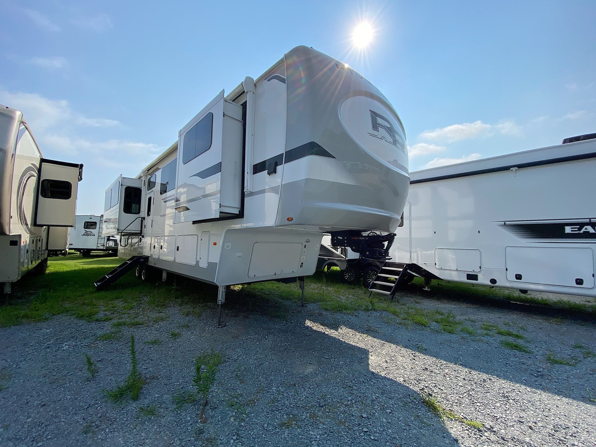2022 Palomino RIVER RANCH 392MB in benson NC