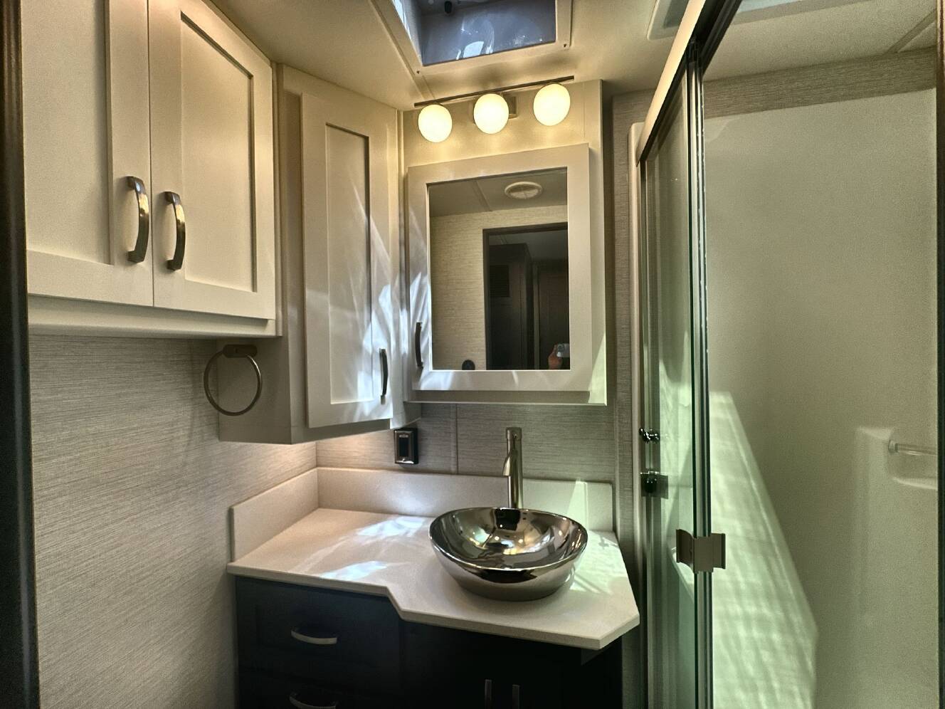 A photo of this 2026 Newmar Bay Star 3626