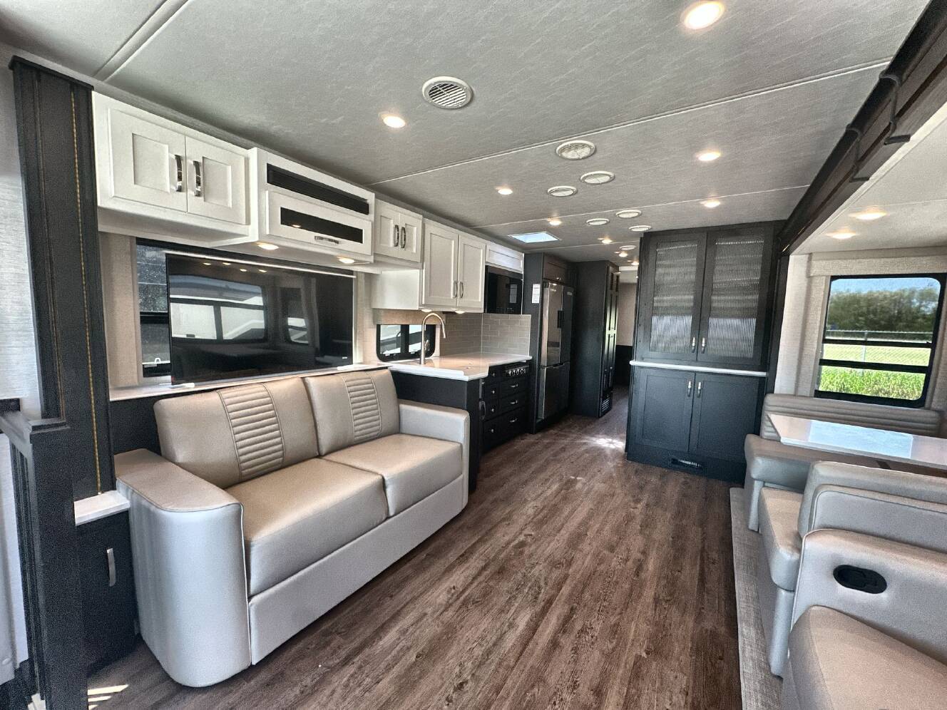 A photo of this 2026 Newmar Bay Star 3626