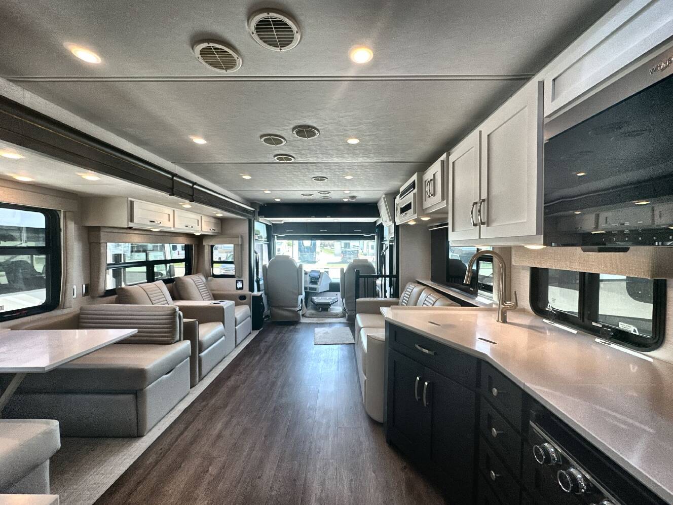 A photo of this 2026 Newmar Bay Star 3626