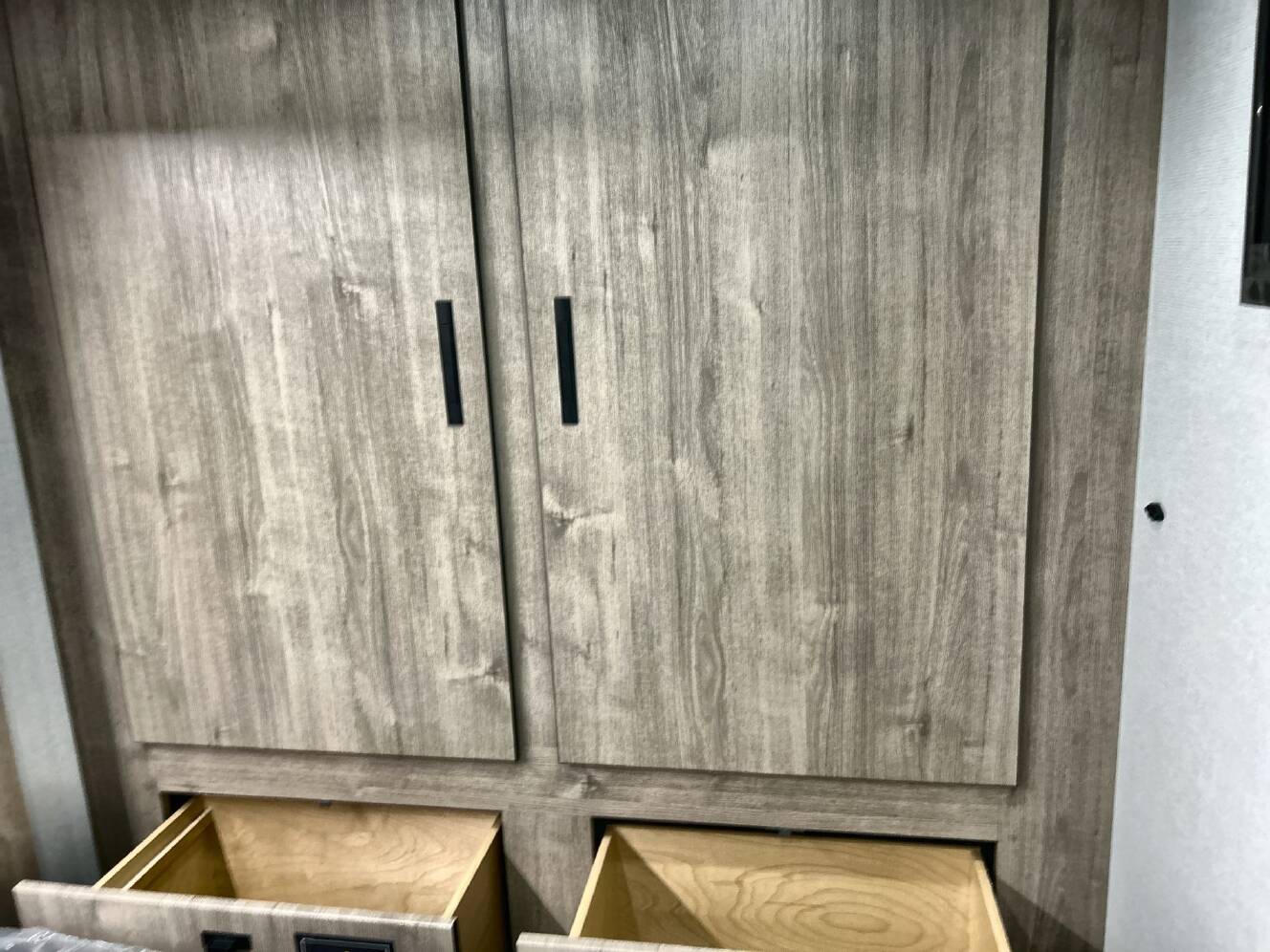 A photo of this 2026 Grand Design Lineage Series F 31ZW