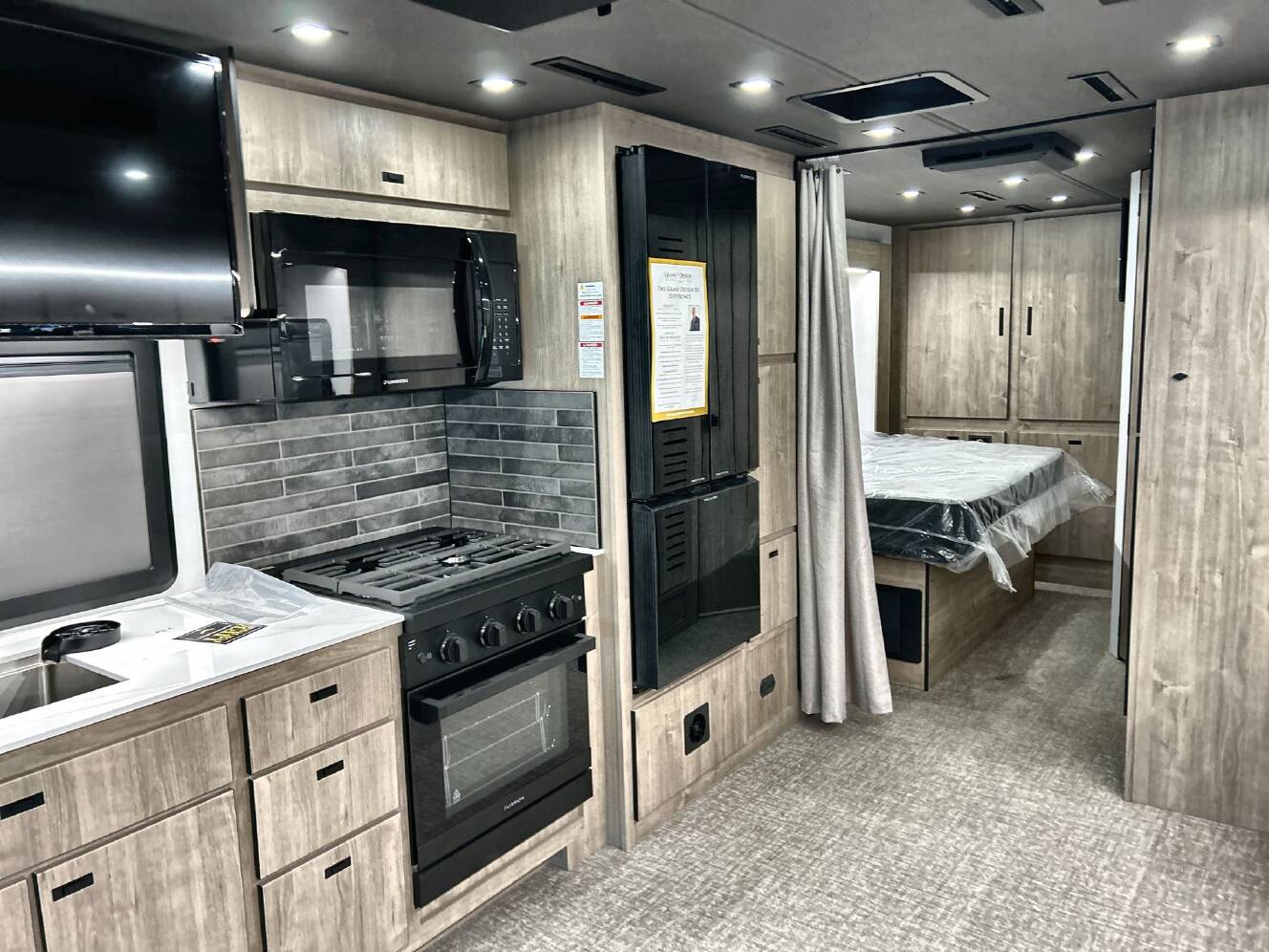 A photo of this 2026 Grand Design Lineage Series F 31ZW