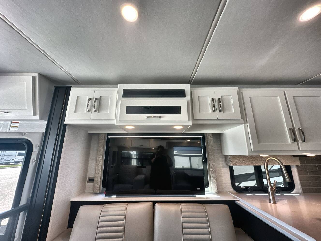 A photo of this 2026 Newmar Bay Star 3626
