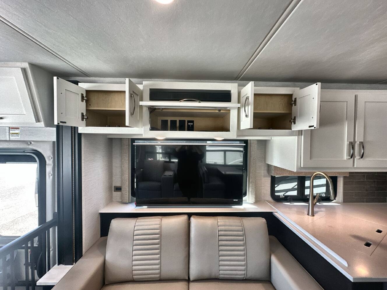 A photo of this 2026 Newmar Bay Star 3626
