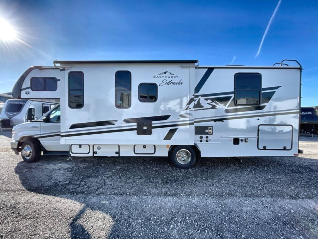 A photo of this 2026 East To West Entrada 2800S