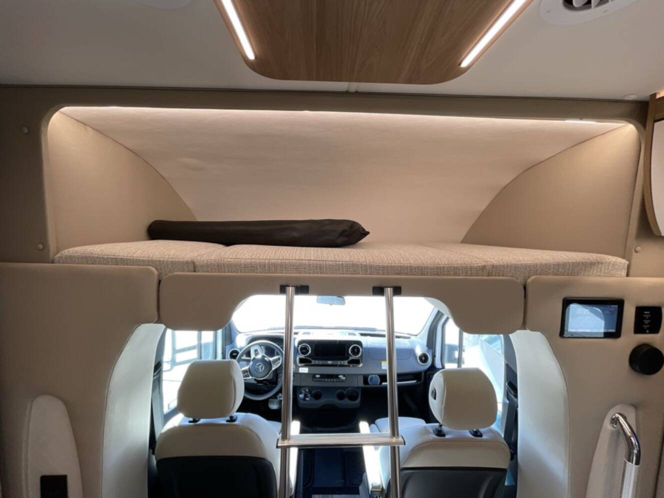 A photo of this 2026 Tiffin Motorhomes Wayfarer 25XLW