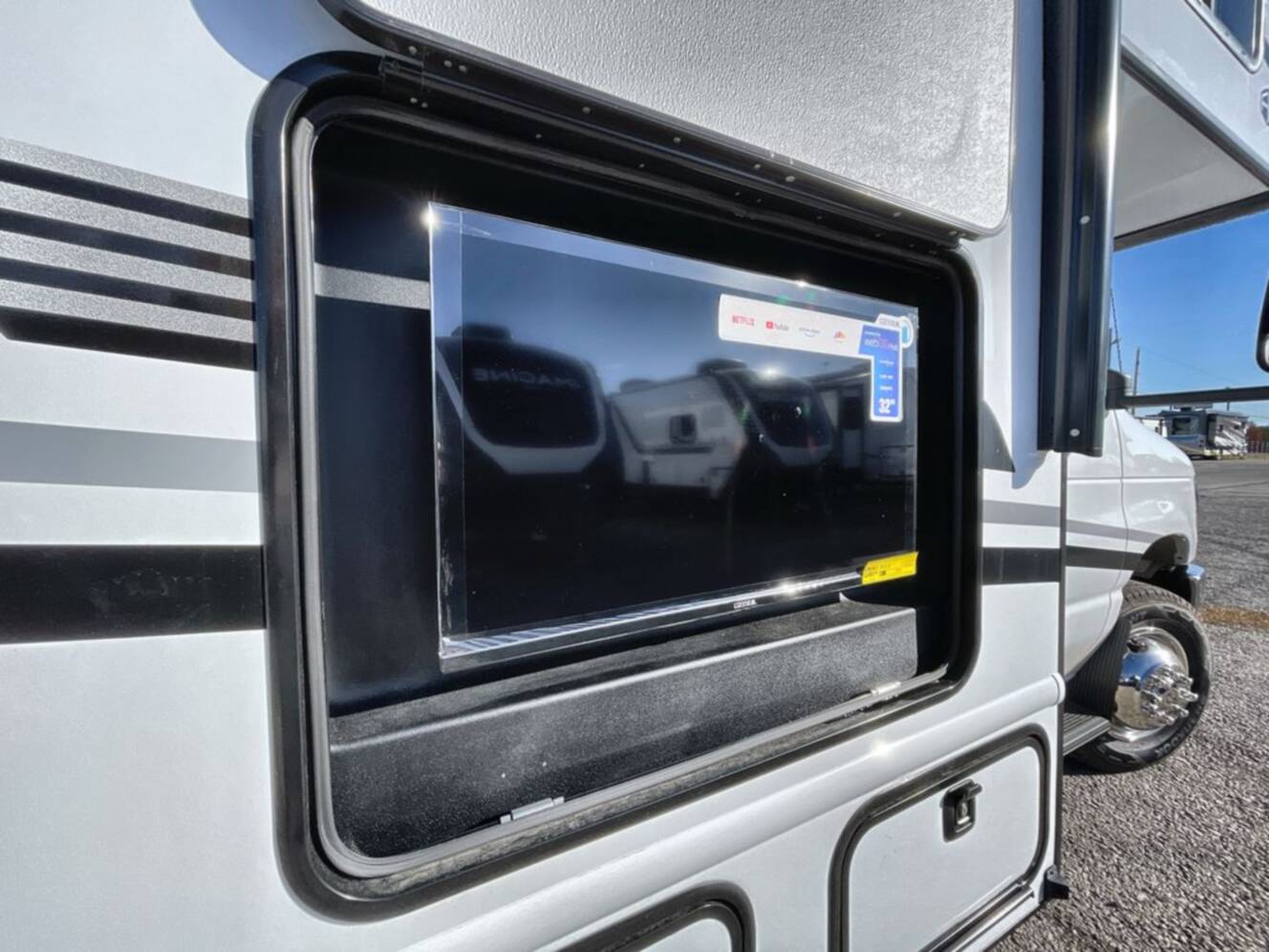 A photo of this 2026 East To West Entrada 2800S
