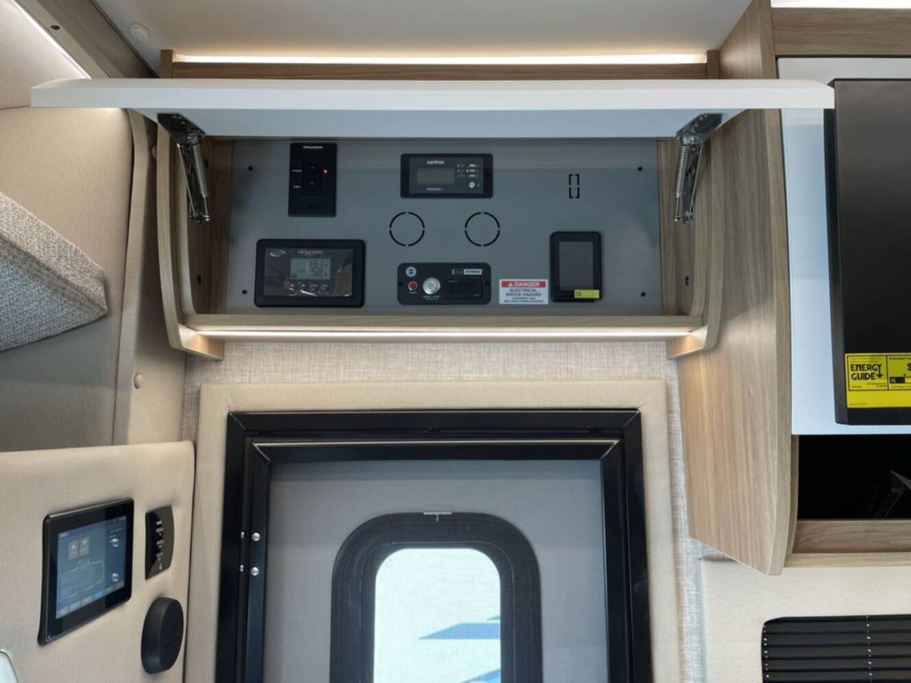 A photo of this 2026 Tiffin Motorhomes Wayfarer 25XLW