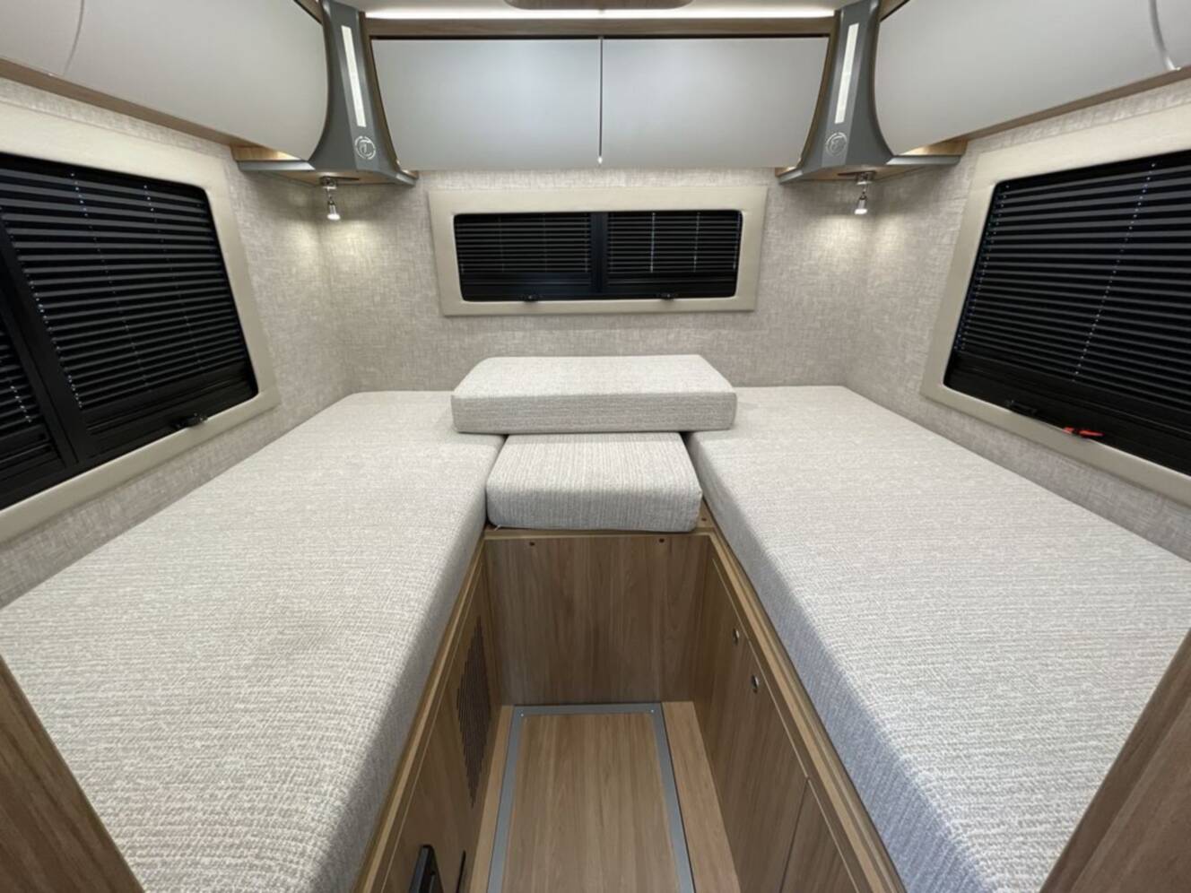 A photo of this 2026 Tiffin Motorhomes Wayfarer 25XLW