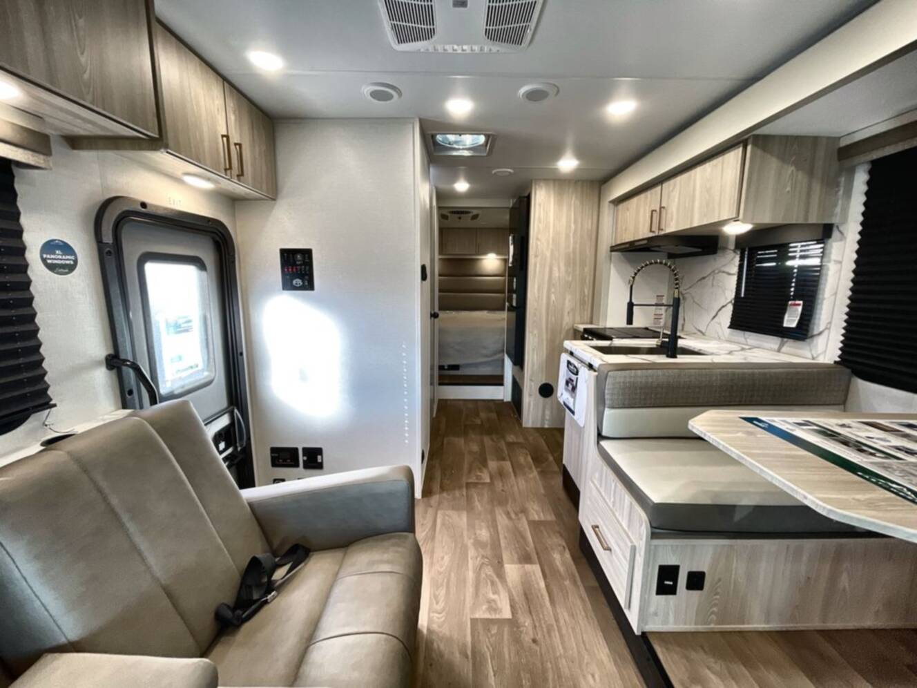 A photo of this 2026 East To West Entrada 2800S