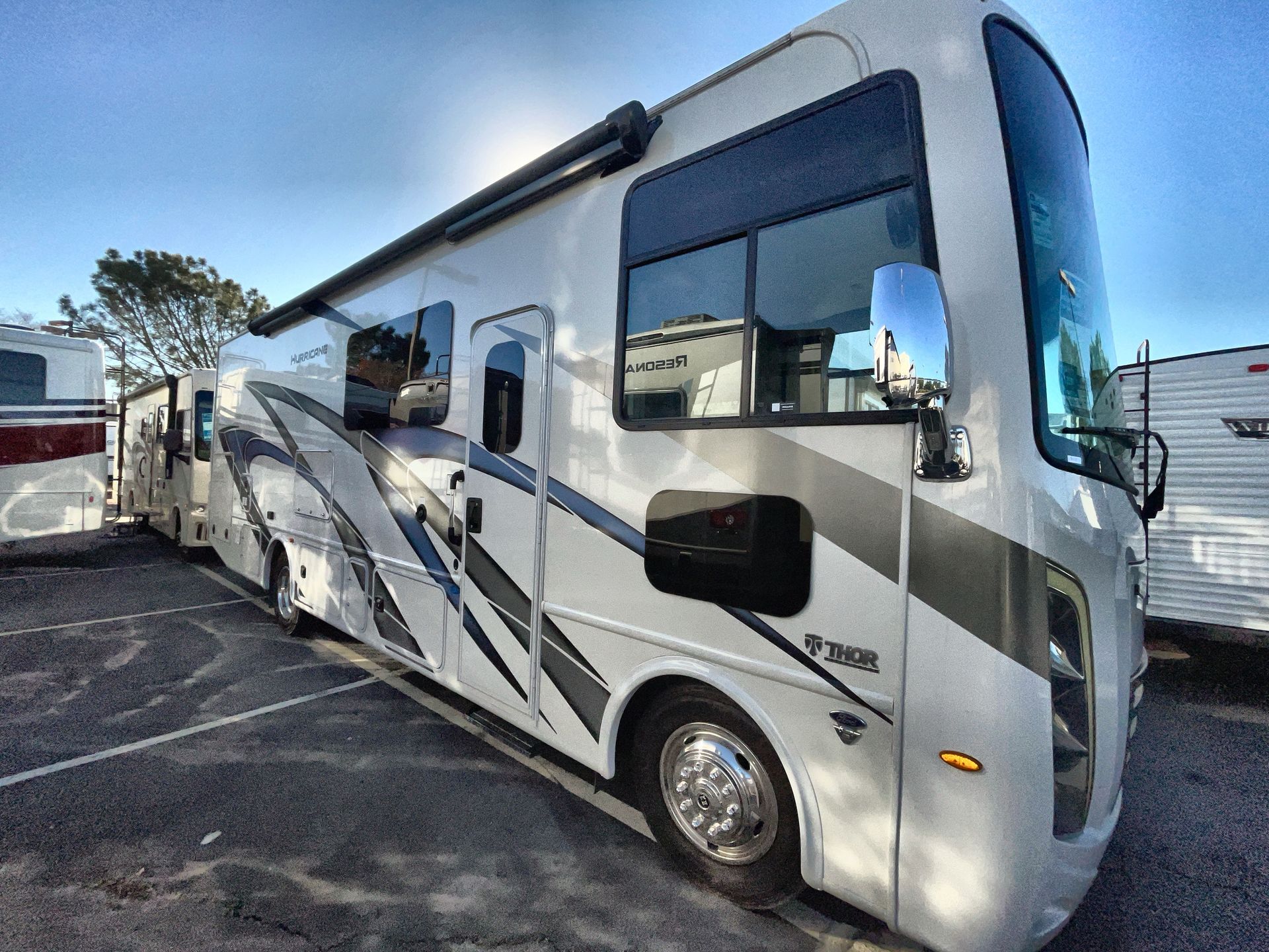 2024 Thor Motor Coach Hurricane 29M in san marcos CA