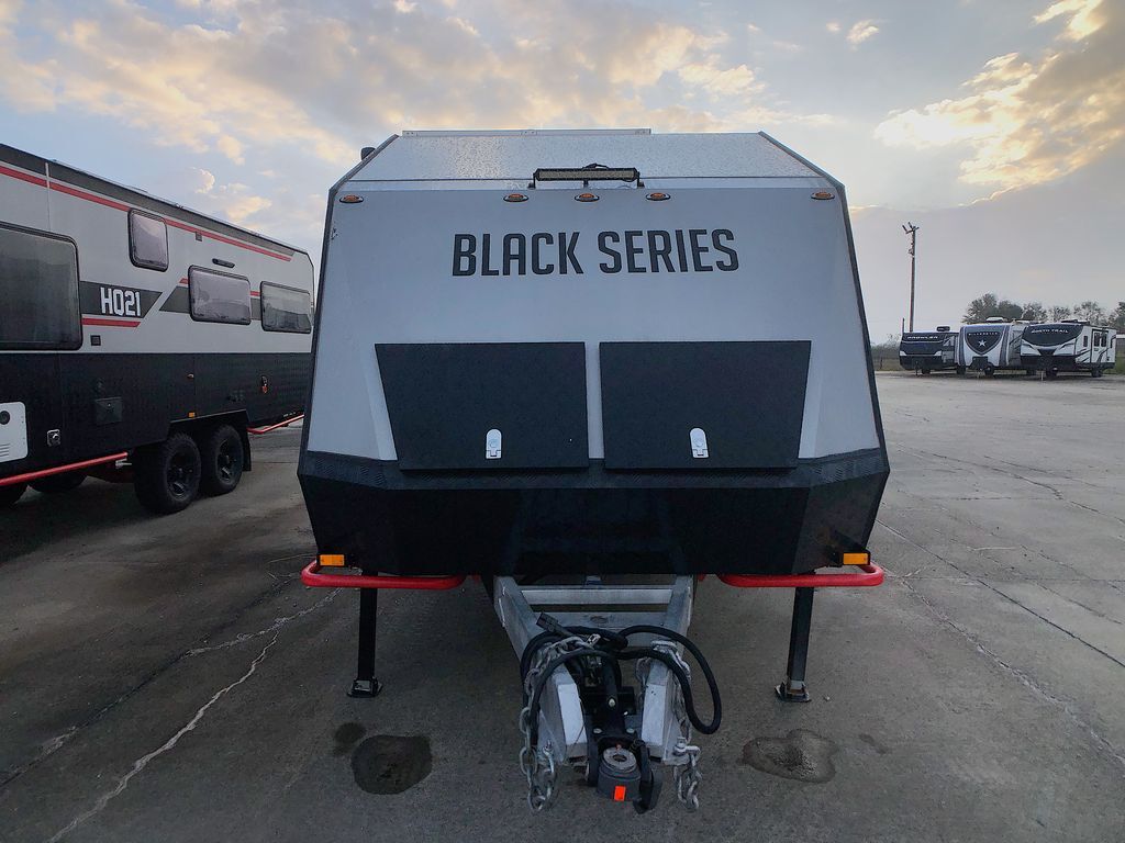 2022 Black Series HQ19 RV