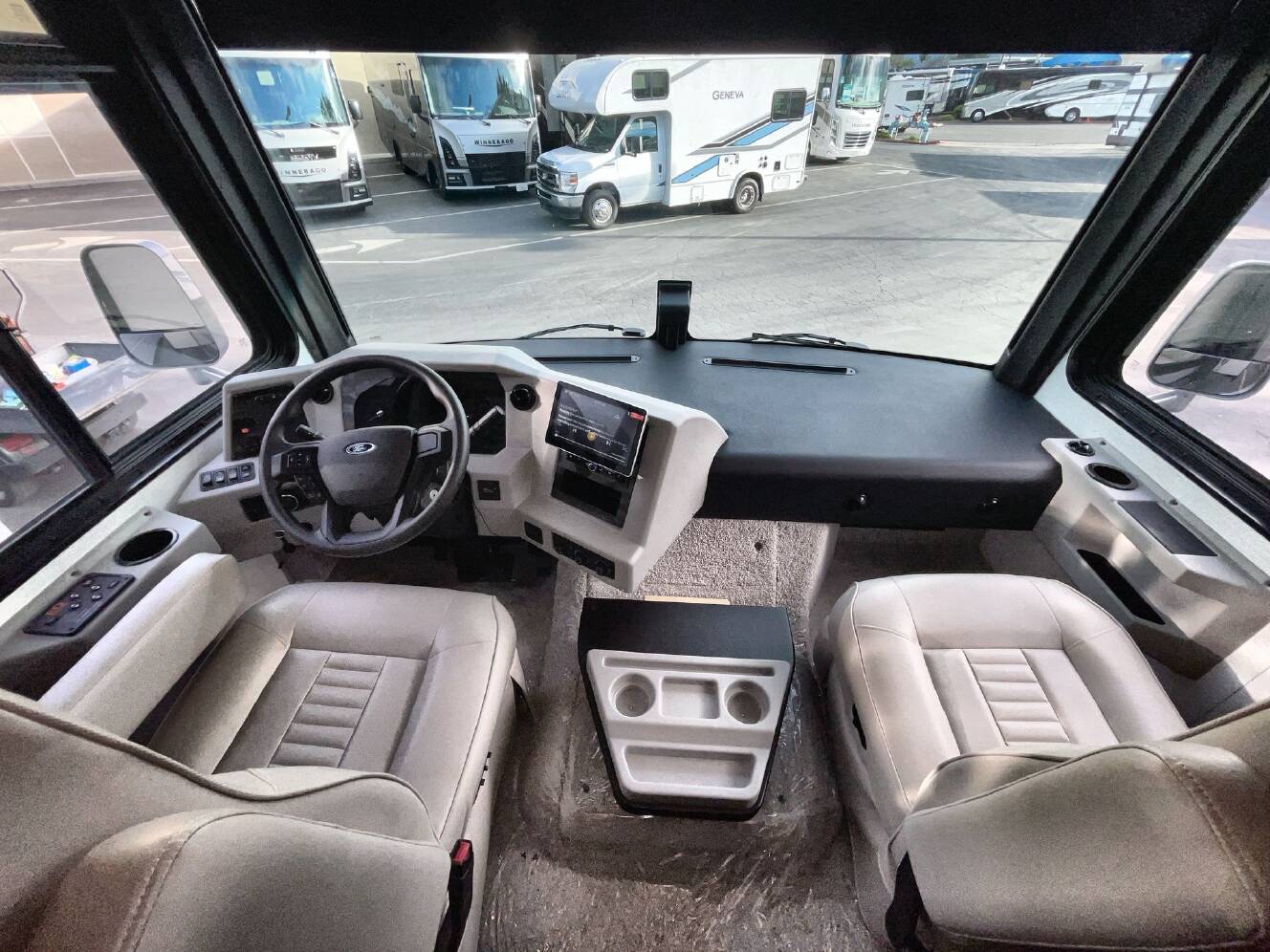 A photo of this 2026 Newmar Bay Star 3629