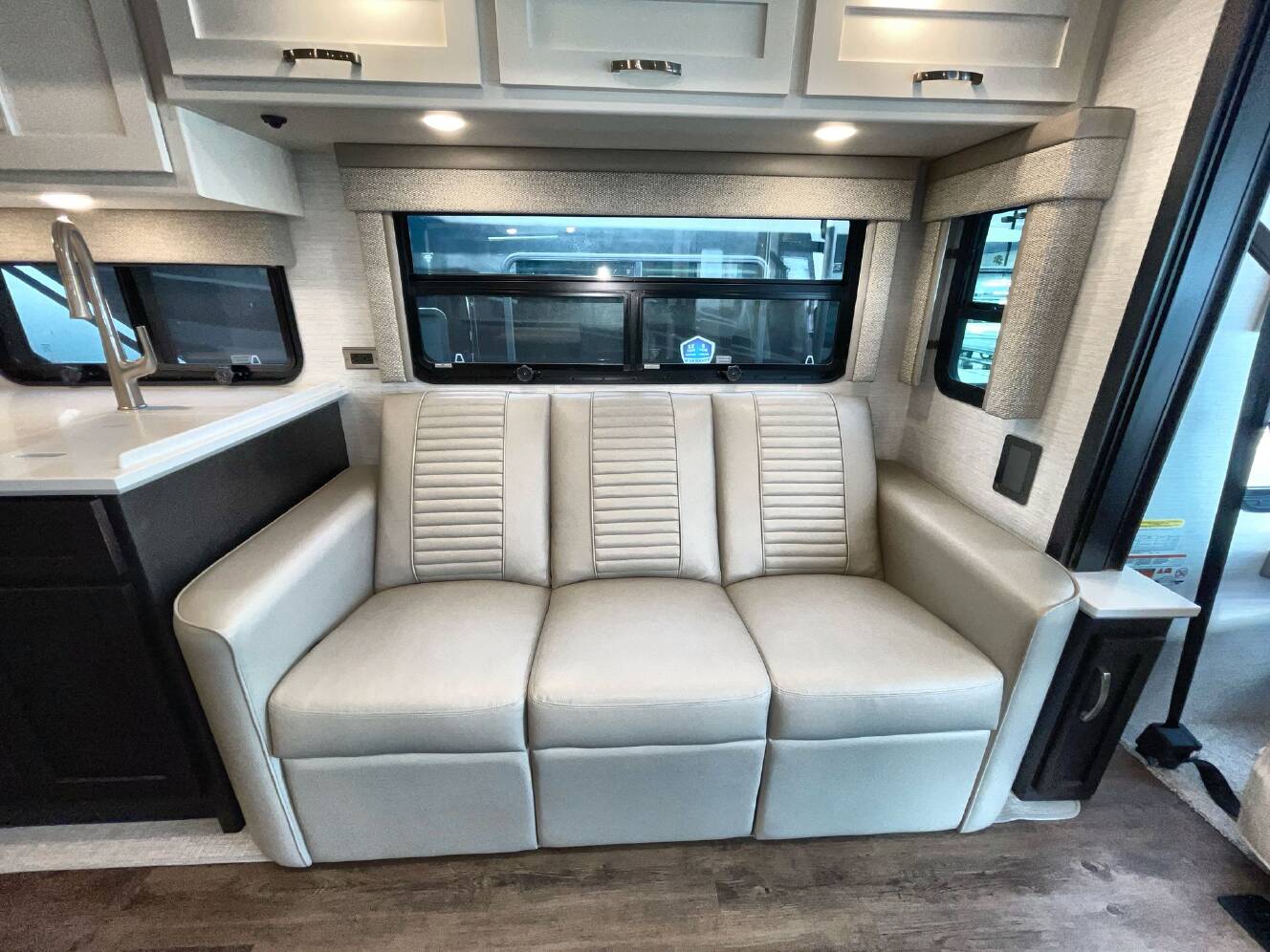A photo of this 2026 Newmar Bay Star 3629