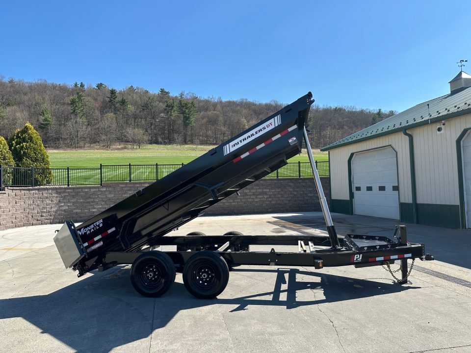 2026 PJ Trailers DT1 in Cocolamus, PA
