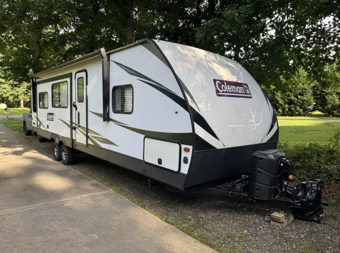 2020 Dutchmen COLEMAN LIGHT 2955RL in sherrills ford NC