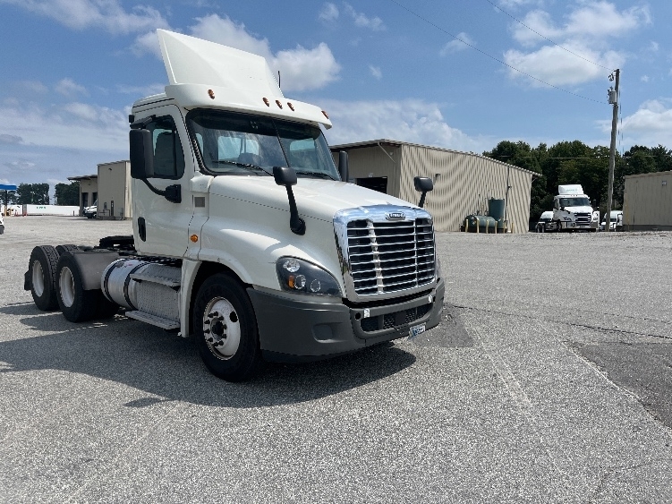 2019 FREIGHTLINER CASCADIA 125 in Greensboro, NC