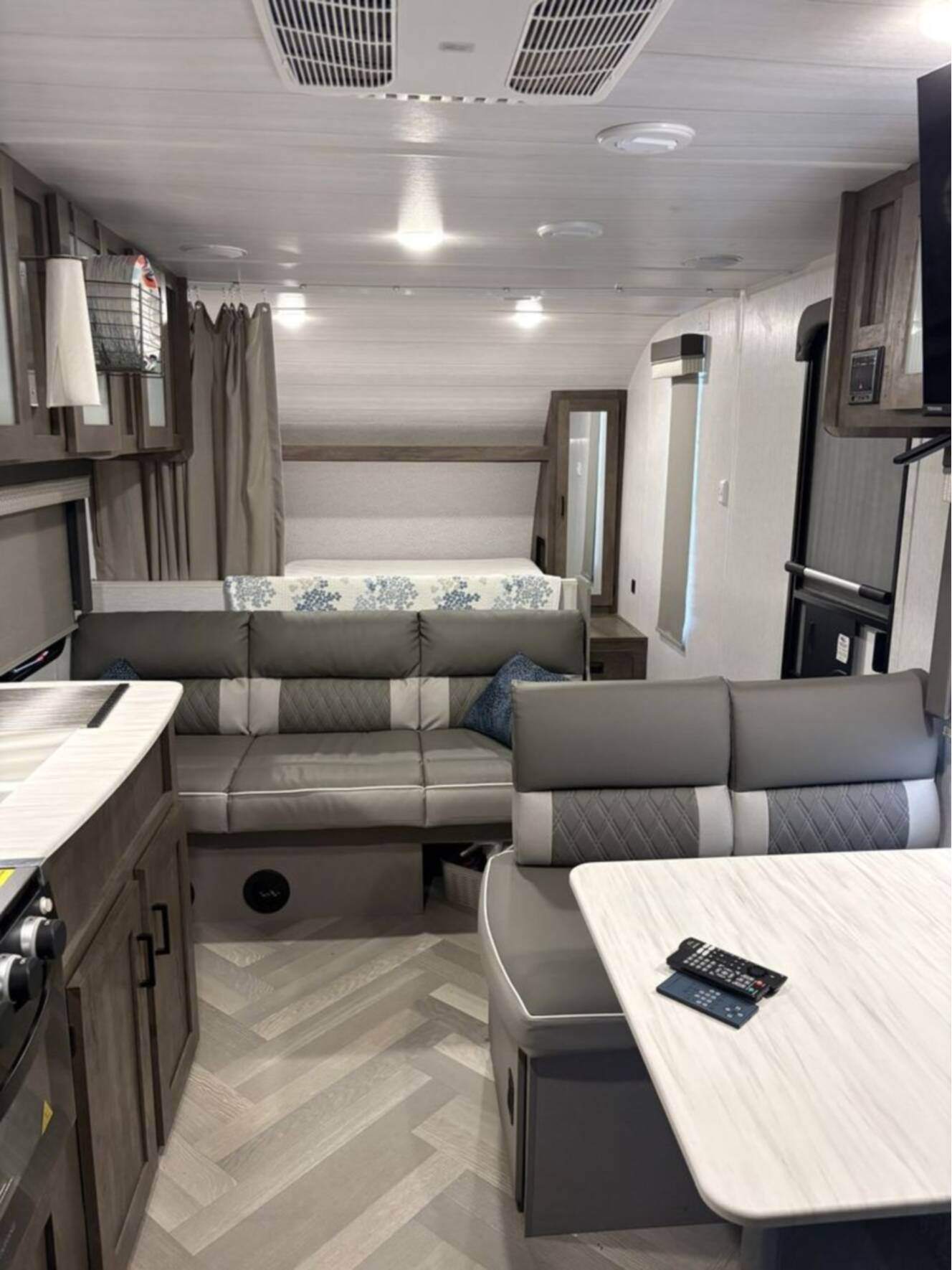 A photo of this 2022 Forest River Salem Cruise Lite 261BHXL