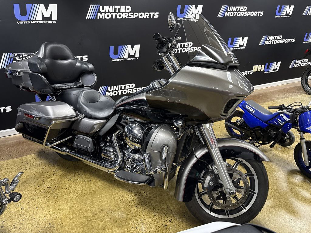 2016 Harley-Davidson Touring FLTRU - Road Glide Ultra ULTRA in Fairfield, OH