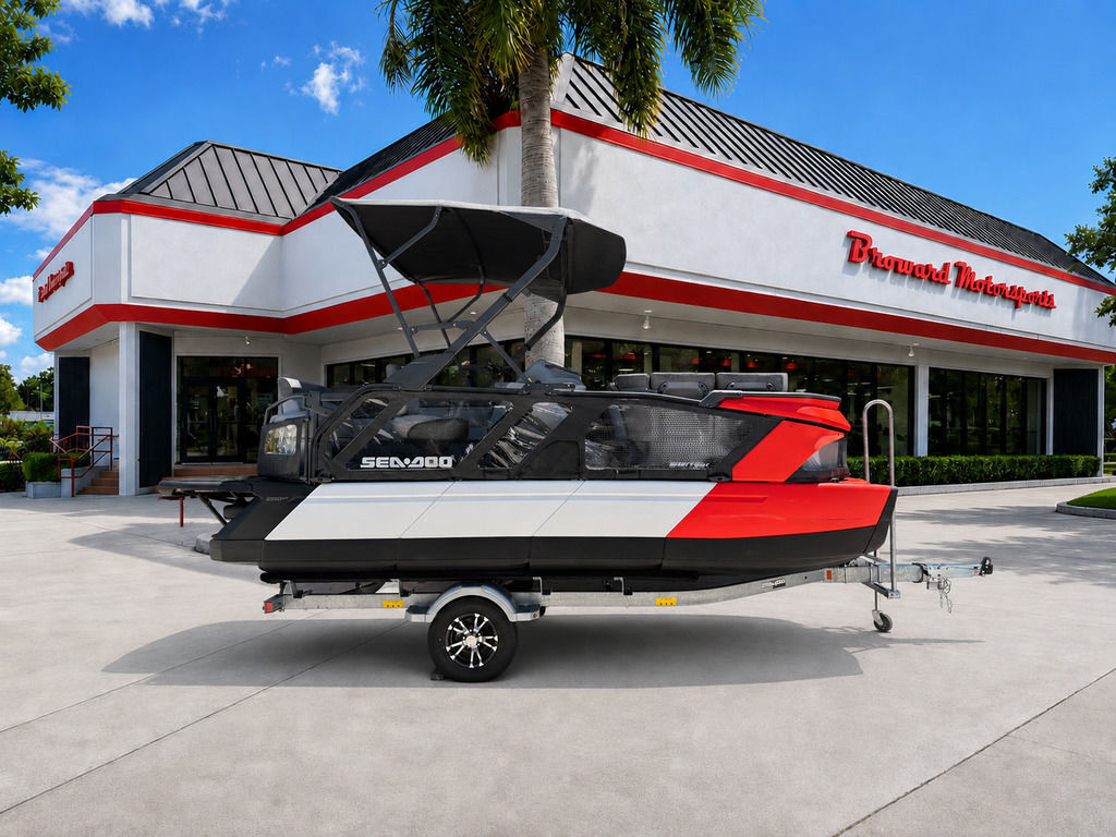 2025 Sea-Doo Switch Cruise 18 - 230 hp Galvanized 18 - 130 HP in West Palm Beach, FL