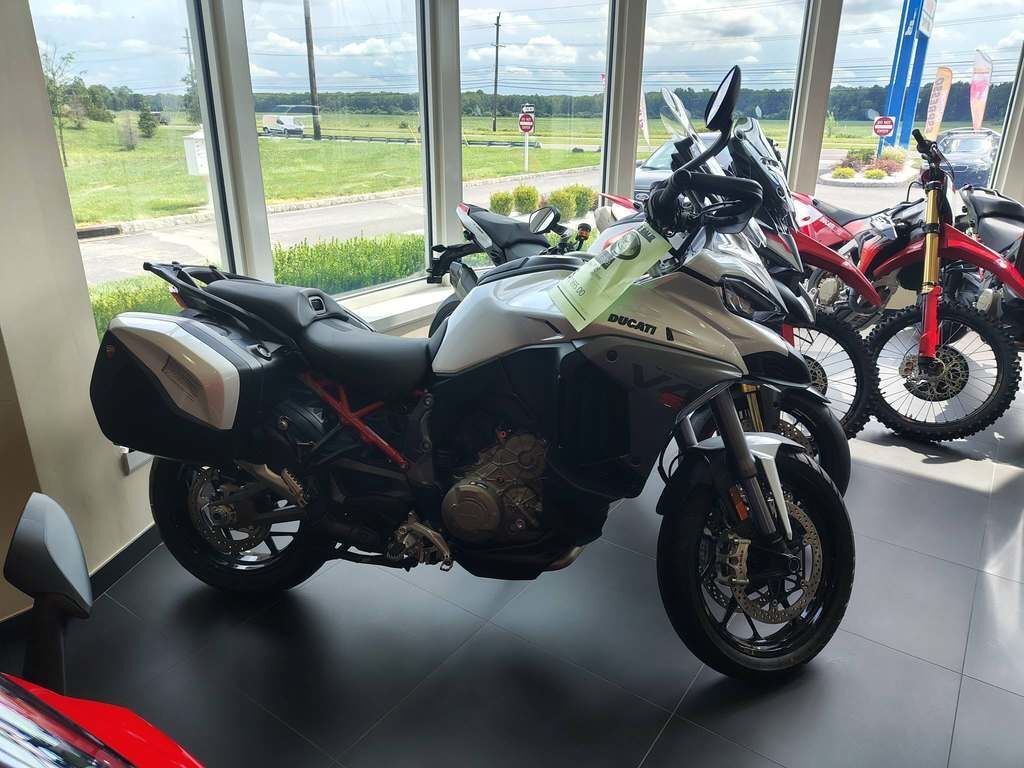 2025 Ducati Multistrada V4S Travel & Radar V4 S in Millstone, NJ