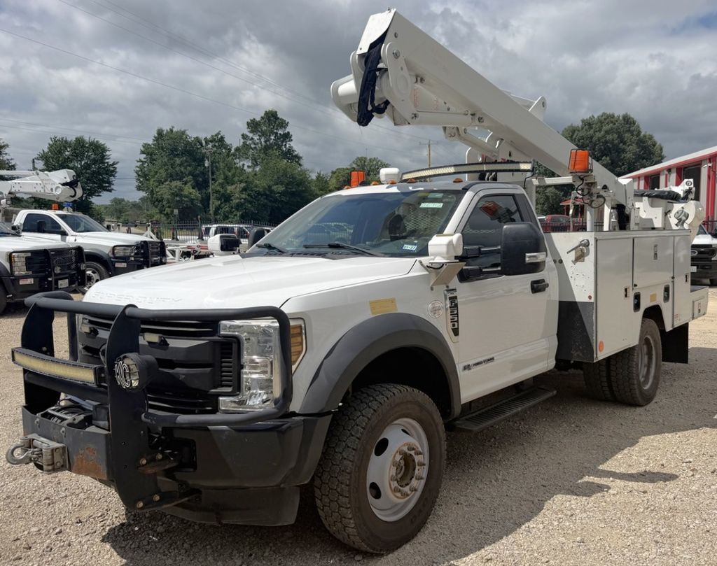 2019 ETI ETC37IH / Ford F550 4x4 - Bucket Truck in Lindale, TX