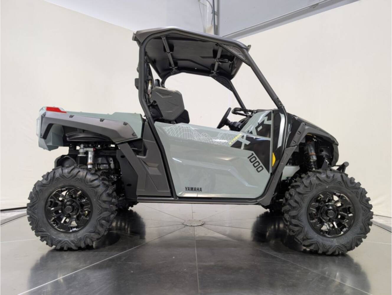 A photo of this 2026 Yamaha Wolverine X2 1000 Xt-R