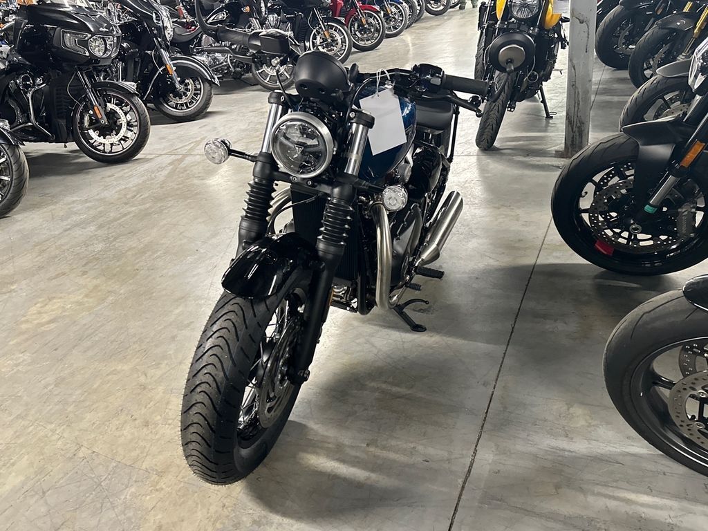2026 Triumph BOBBER 1200 GOLD LINE in Augusta, ME