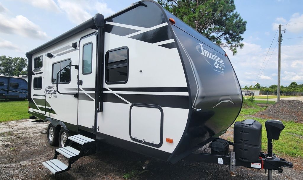 2021 Grand Design Imagine XLS 21BHE in newport NC