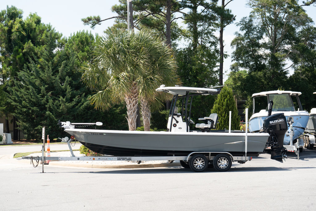 2024 Blue Wave Boats 2400 Purebay in cedar point NC