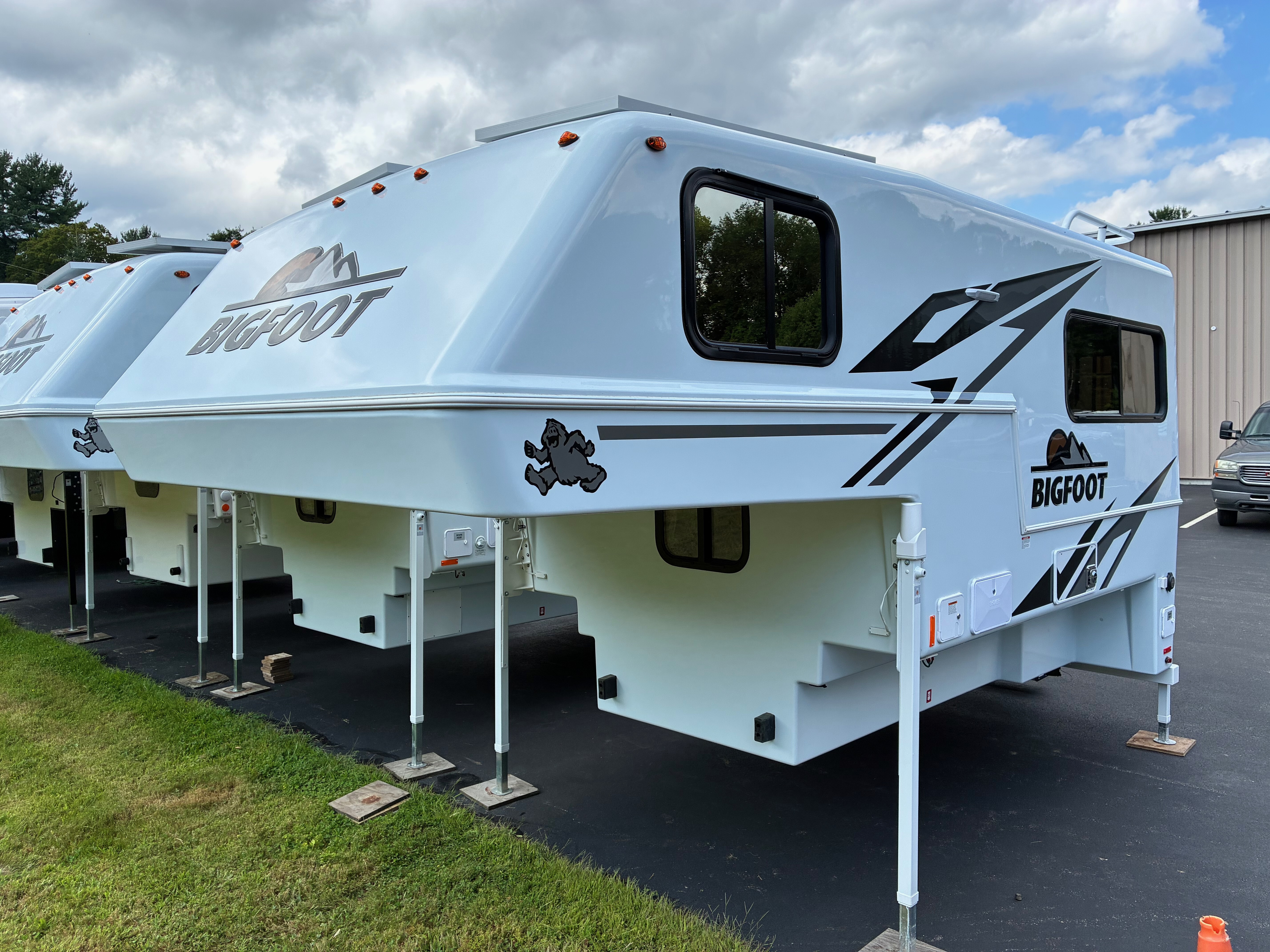 2027 Bigfoot Rv 25C9.4LB in west chesterfield NH