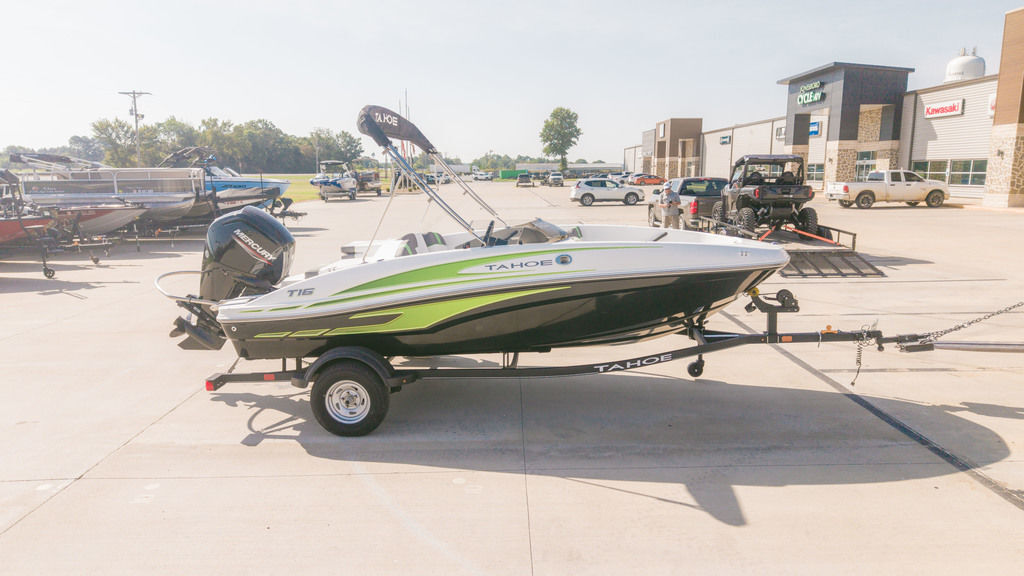2026 Tahoe® T16 in bono AR