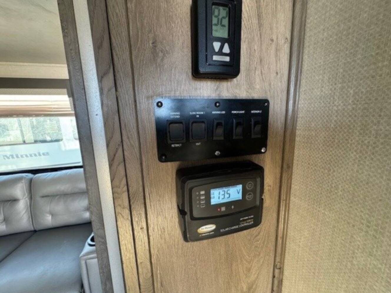 A photo of this 2022 Forest River SURVEYOR LEGEND 276BHLE