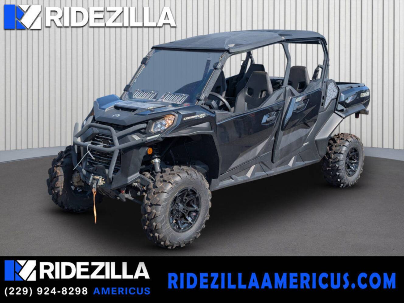 A photo of this 2025 Can-Am Commander MAX XT 700
