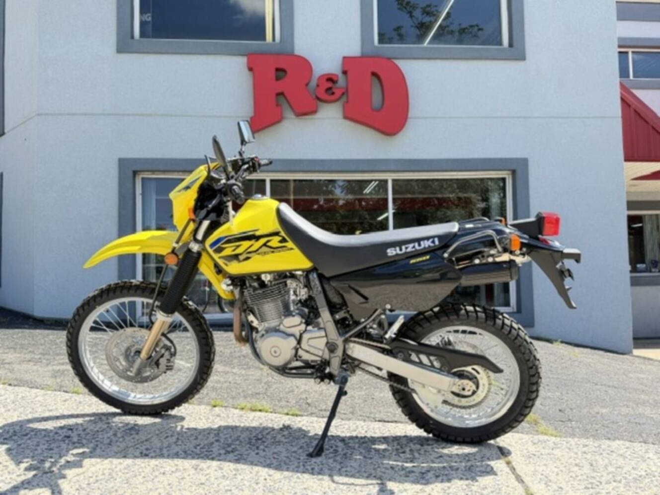 A photo of this 2027 Suzuki DR650SEM7