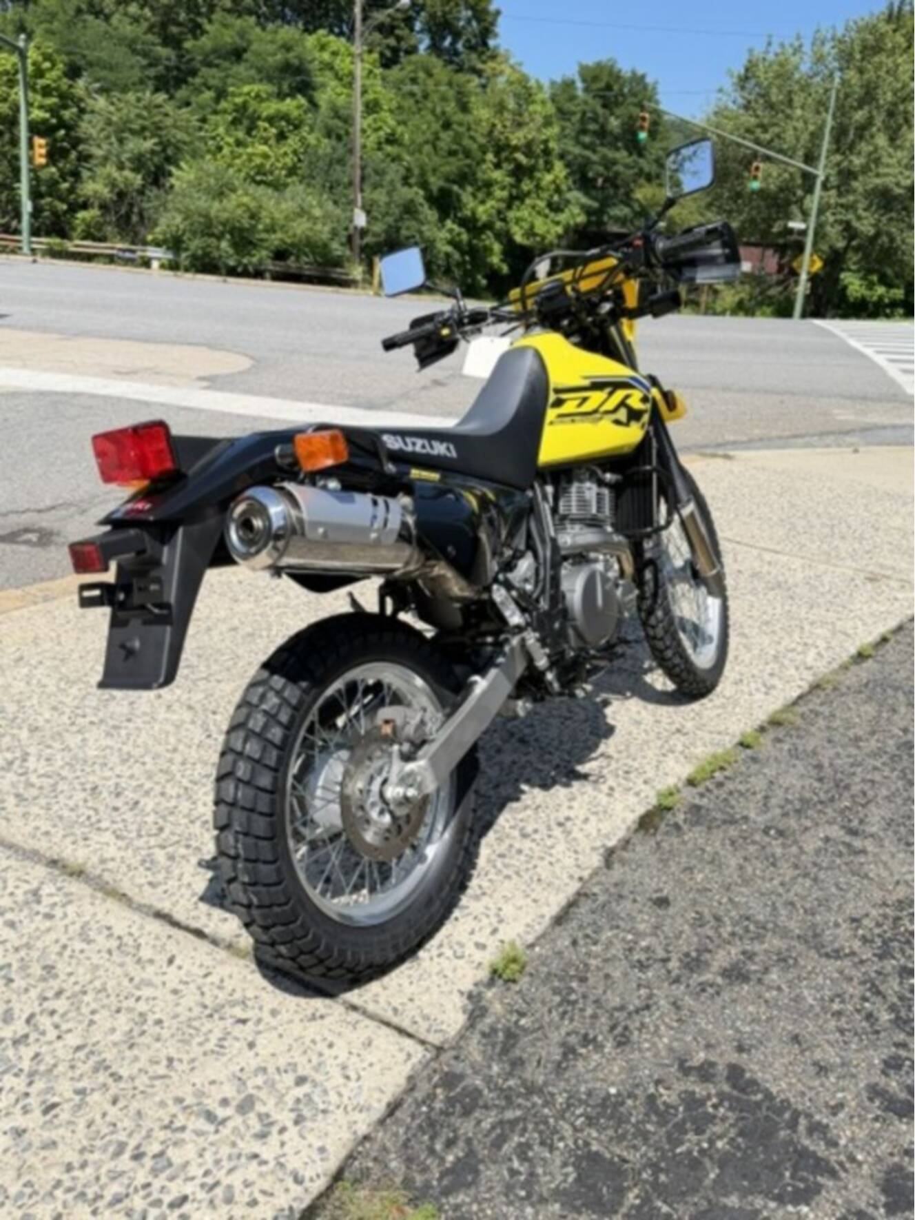 A photo of this 2027 Suzuki DR650SEM7