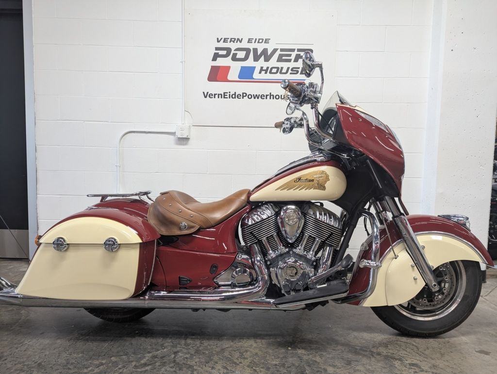 2016 Indian Motorcycle® Chieftain® Indian Red in Sioux Falls, SD