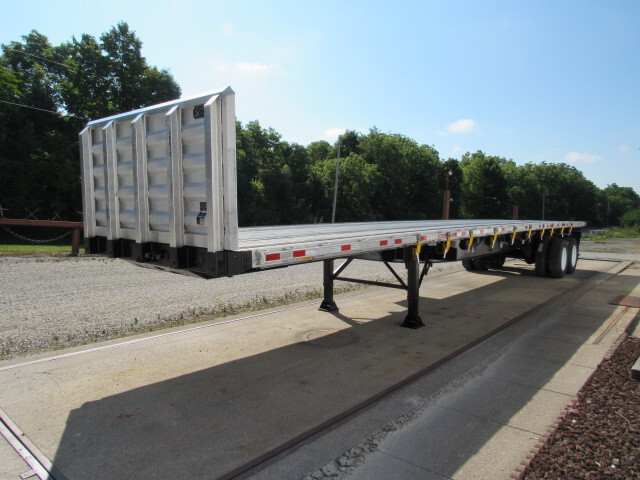 2015 GREAT DANE 45' X 102" Aluminum Combo Flatbed Moffett Trailer in Grabill, IN