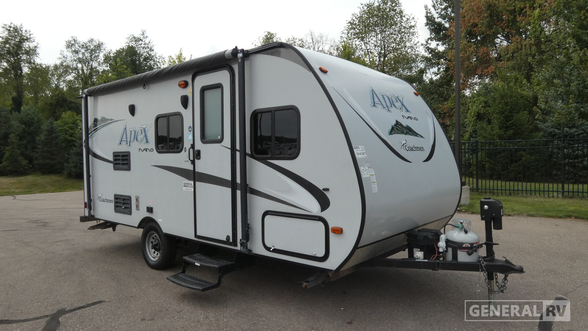 2016 Coachmen APEX NANO 185BH in clarkston MI