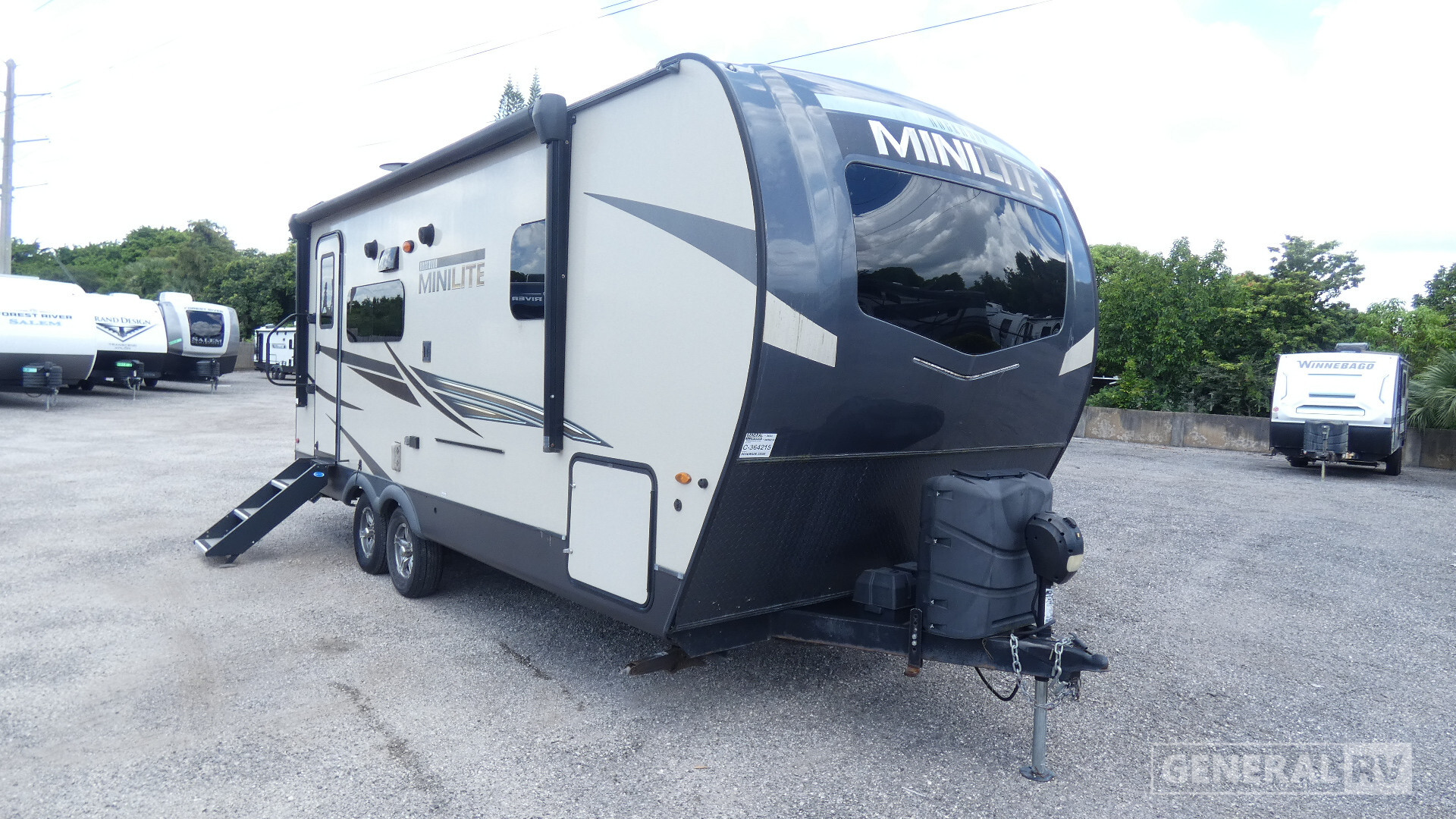 2022 Forest River ROCKWOOD 2205S RV