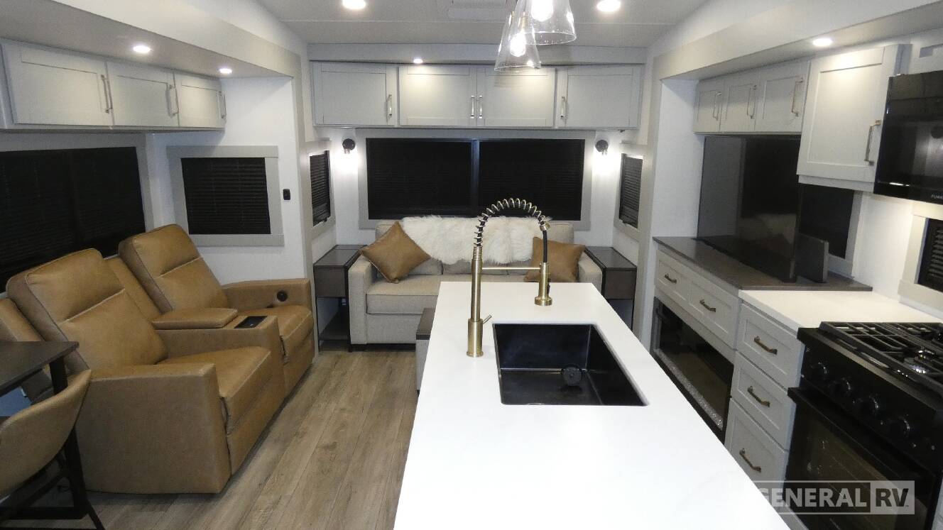 A photo of this 2025 Brinkley MODEL Z 3100