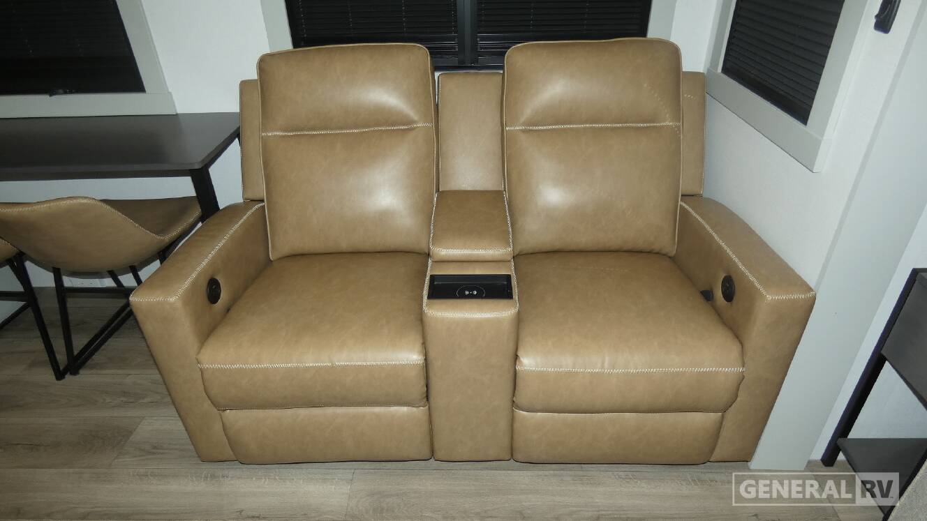 A photo of this 2025 Brinkley MODEL Z 3100