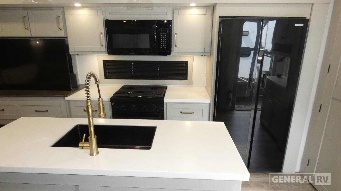 A photo of this 2025 Brinkley MODEL Z 3100