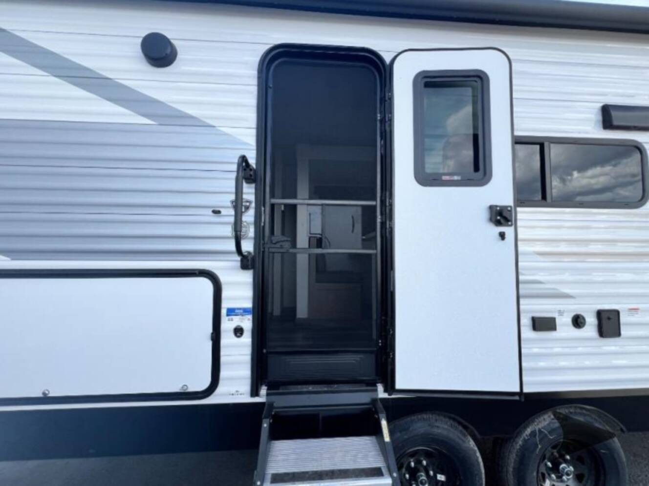A photo of this 2026 Jayco Jay Flight SLX 263BHSW
